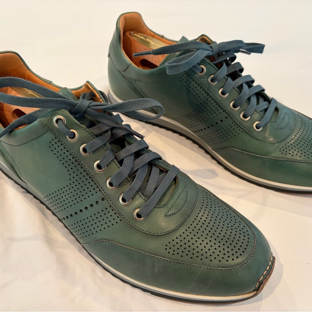 Magnanni Green Leather Sneakers